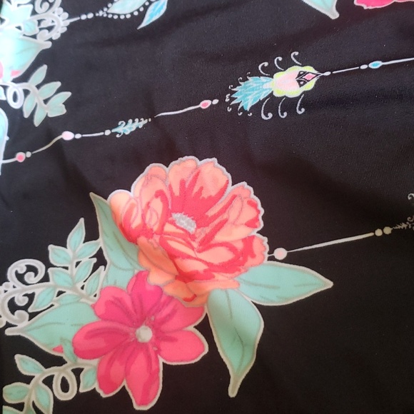 Beautiful Floral Bikini One-Piece Swim  🏊‍♂️ Black & Pink Women's Sz L (10,12) - Picture 11 of 14